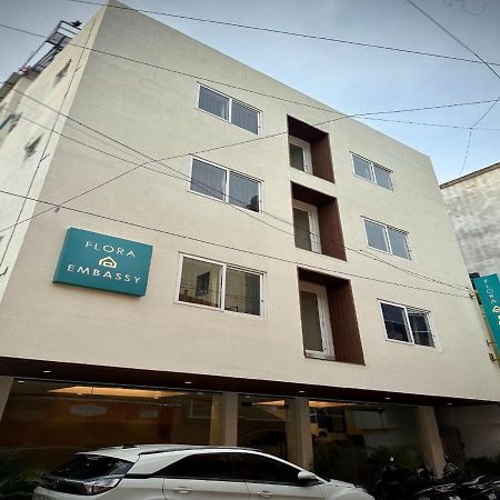 Flora Embassy Hotel Csennai Kültér fotó